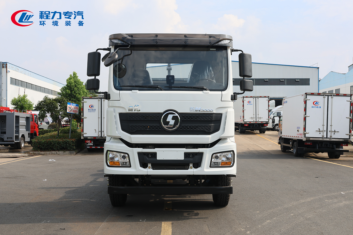 陜汽德龍M3000前四后八車(chē)廂可卸式垃圾車(chē)