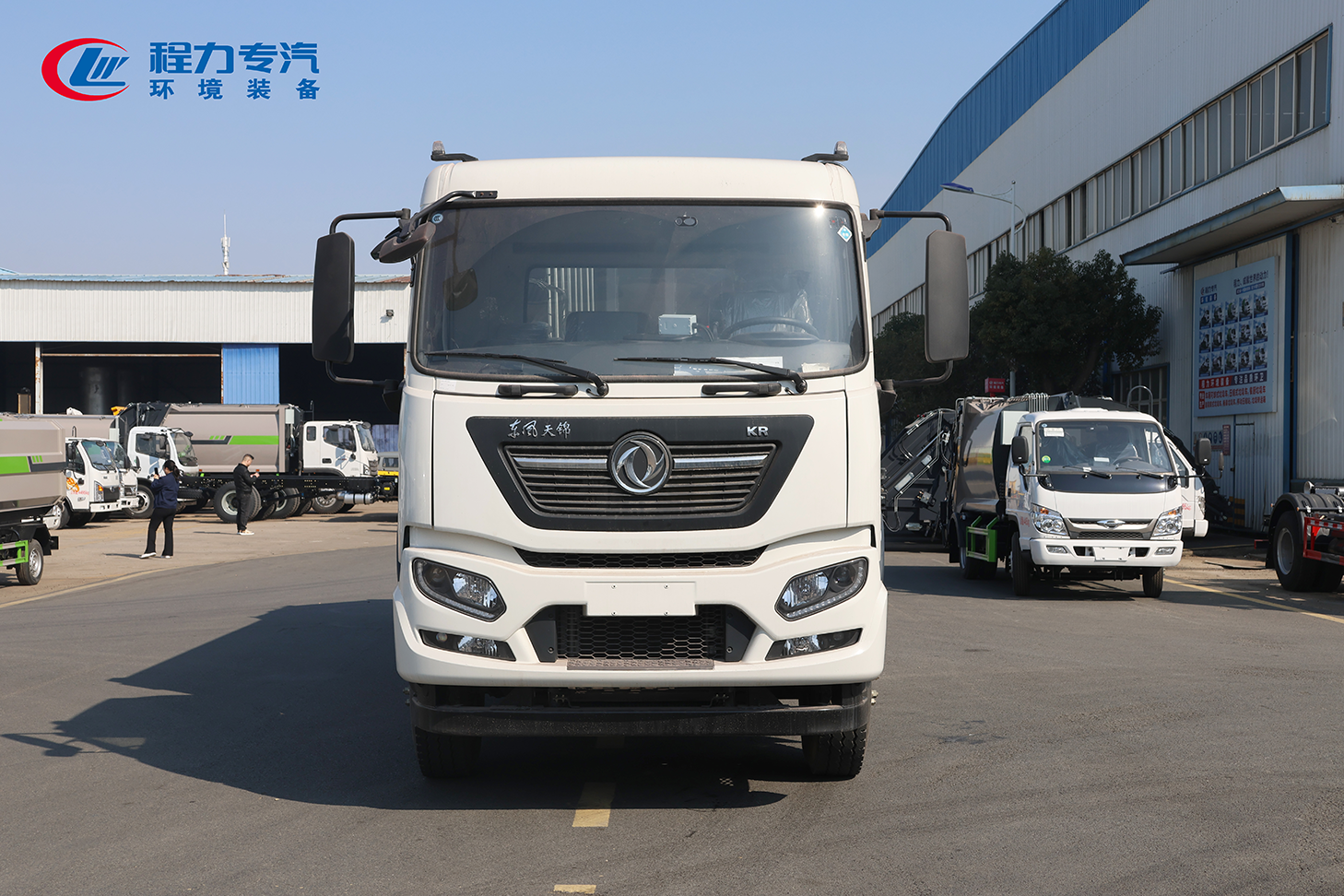 東風(fēng)天錦后雙橋壓縮垃圾車