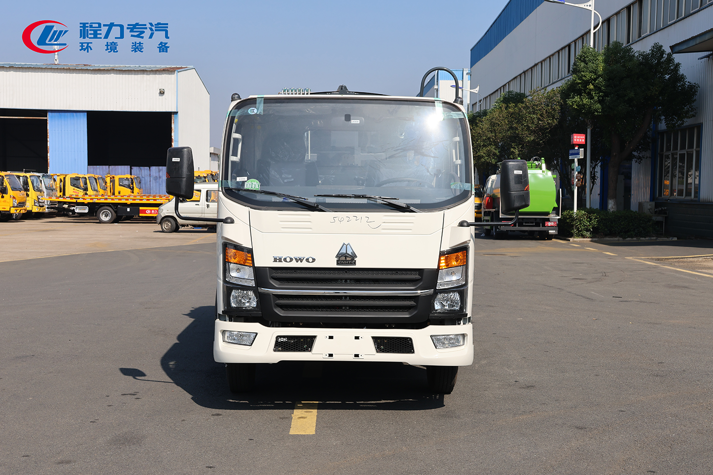 重汽豪沃M2地庫王弧形箱體壓縮垃圾車